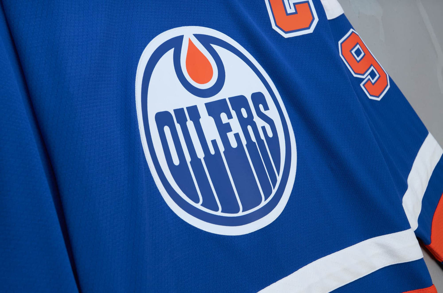 Mitchell and Ness Blue Line Wayne Gretzky Edmonton Oilers 1986 Jersey nhl hockey