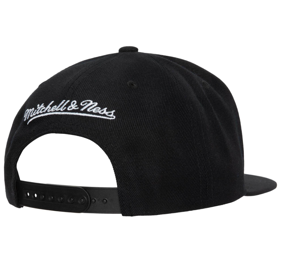 Mitchell and Ness Team Script 2.0 Phoenix Suns Snapback